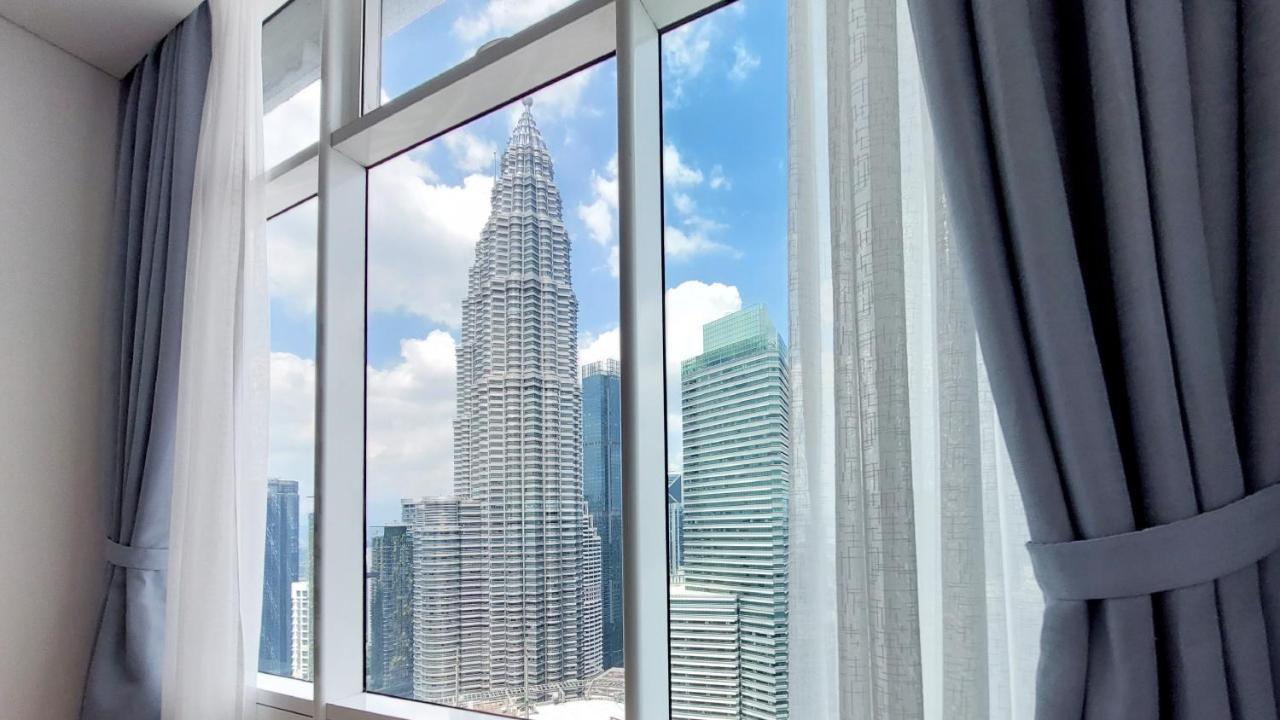 Sky Suites With Klcc Twin Tower View By Irent365 Kuala Lumpur Exterior foto